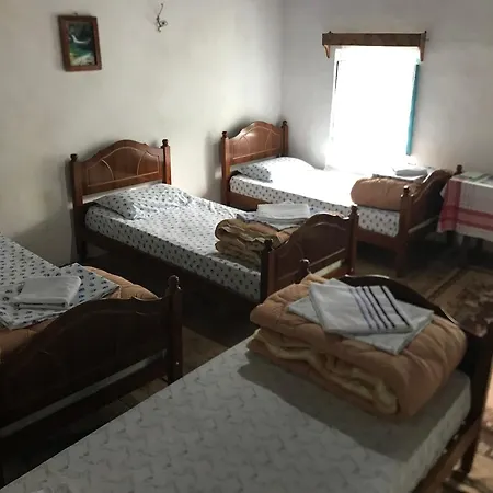 Marash Rrgalla Gasthuis *