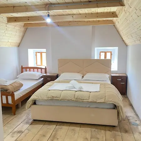 Marash Rrgalla Guest house